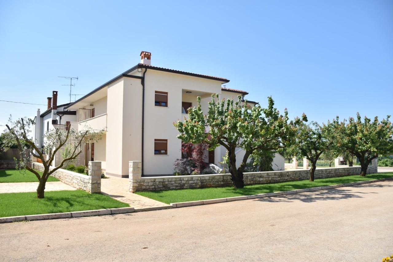 Apartmani Diana Novigrad Istria Dış mekan fotoğraf