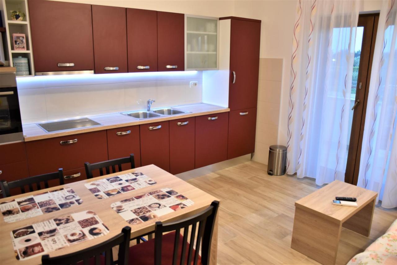Apartmani Diana Novigrad Istria Dış mekan fotoğraf