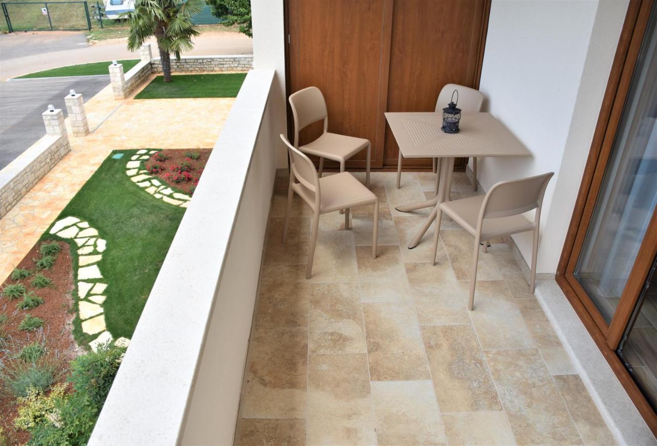 Apartmani Diana Novigrad Istria Dış mekan fotoğraf